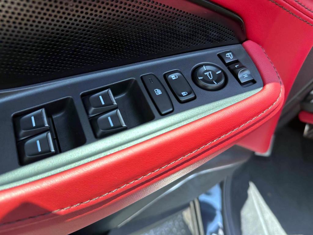 used 2025 Acura MDX car