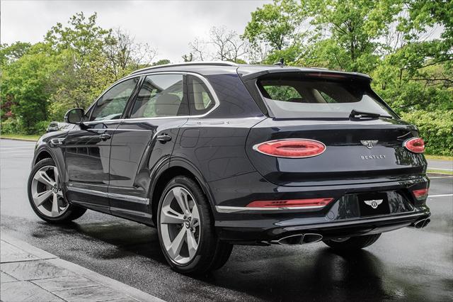 used 2021 Bentley Bentayga Hybrid car, priced at $119,900