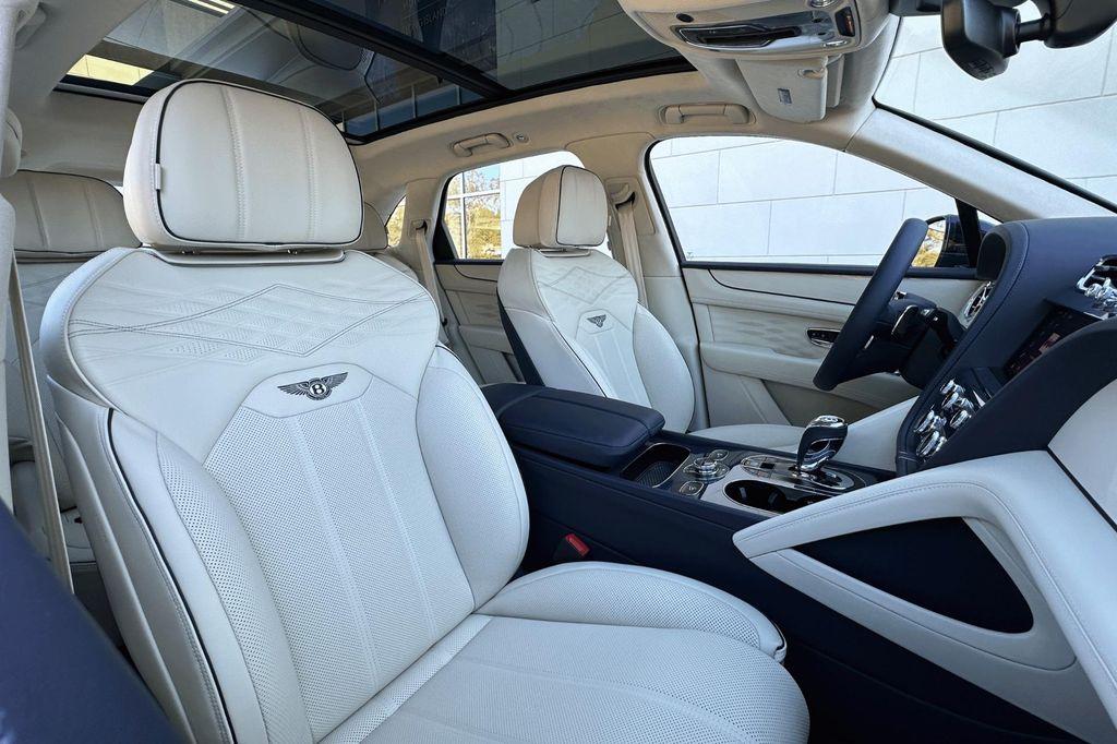 new 2025 Bentley Bentayga car, priced at $244,565