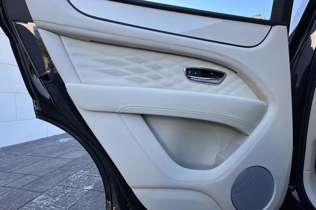new 2025 Bentley Bentayga car, priced at $244,565