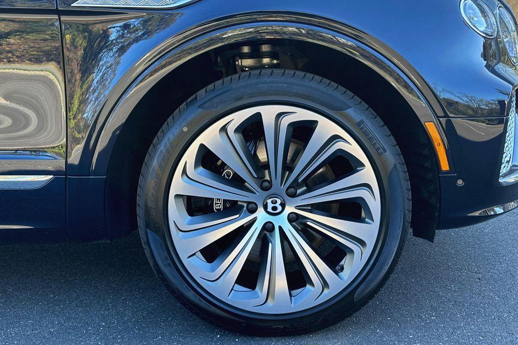 new 2025 Bentley Bentayga car, priced at $244,565