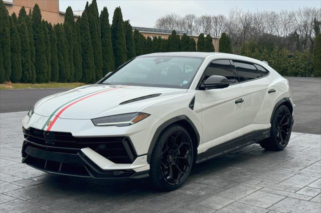 used 2024 Lamborghini Urus car, priced at $289,900