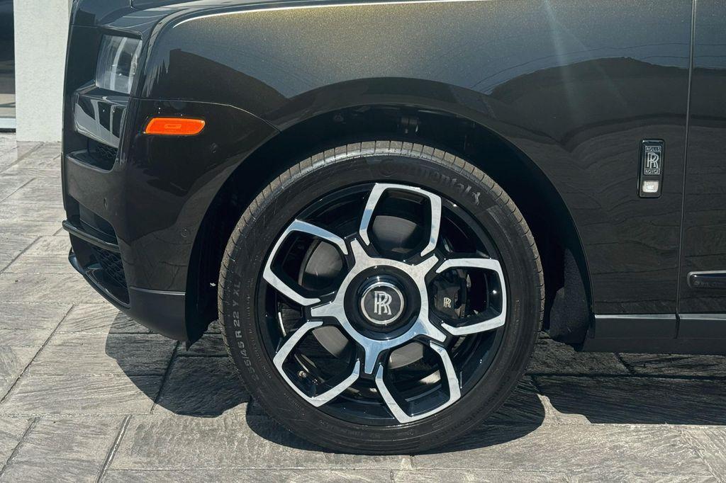 used 2023 Rolls-Royce Cullinan car, priced at $369,900