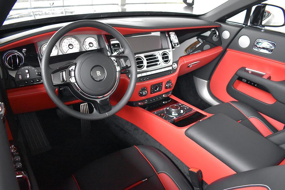 used 2020 Rolls-Royce Dawn car, priced at $259,900