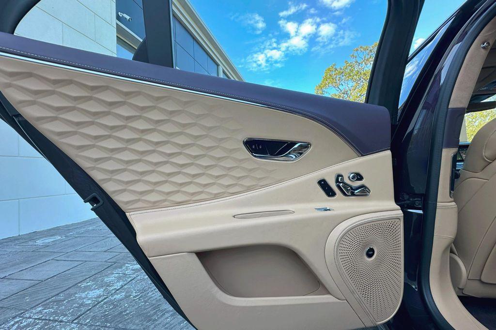 new 2025 Bentley Flying Spur car, priced at $299,900