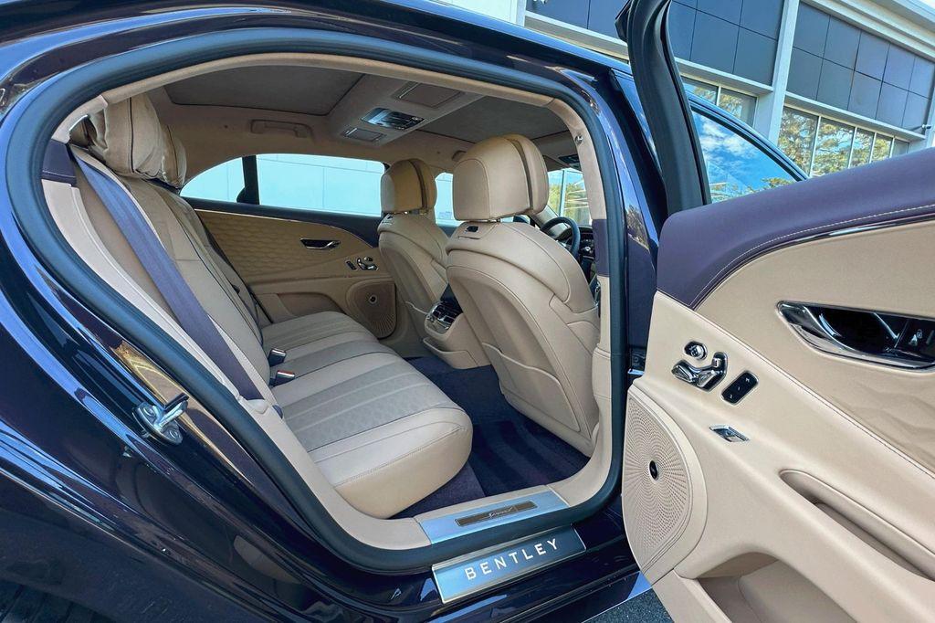 new 2025 Bentley Flying Spur car, priced at $299,900