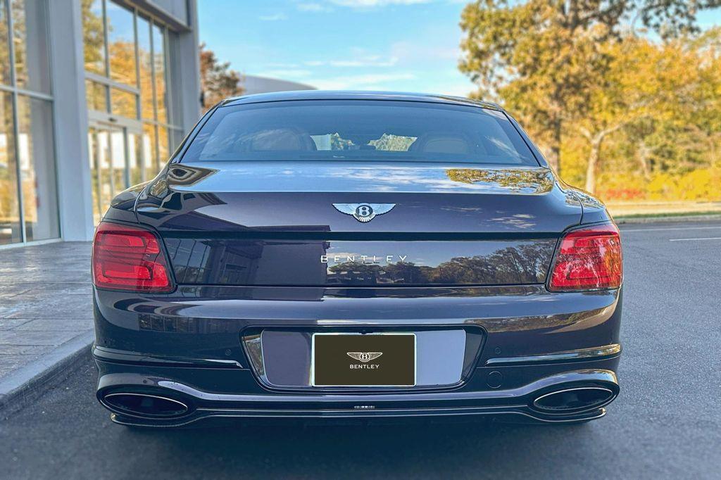 new 2025 Bentley Flying Spur car, priced at $299,900