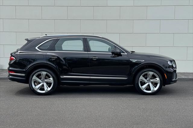 new 2025 Bentley Bentayga car, priced at $215,640