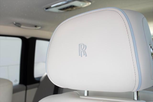 used 2024 Rolls-Royce Cullinan car, priced at $364,900