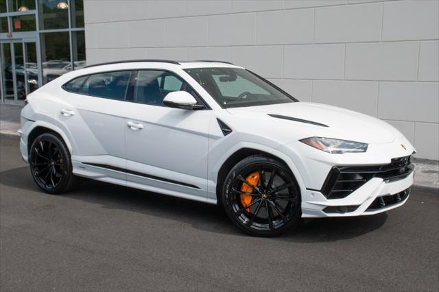 used 2024 Lamborghini Urus car, priced at $282,900