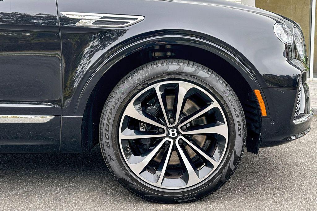used 2023 Bentley Bentayga car, priced at $164,900