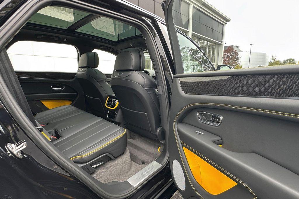 new 2025 Bentley Bentayga car, priced at $264,905