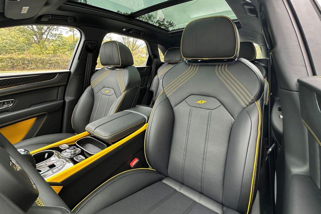 new 2025 Bentley Bentayga car, priced at $264,905