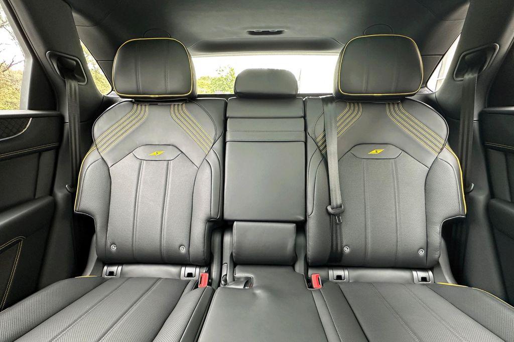 new 2025 Bentley Bentayga car, priced at $264,905