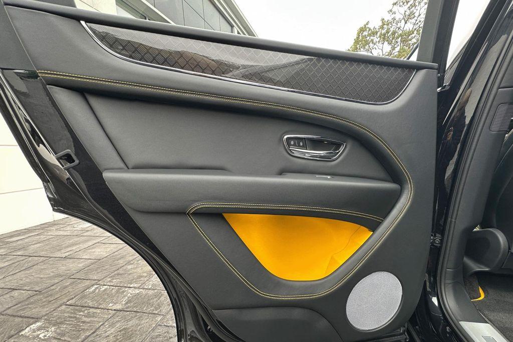 new 2025 Bentley Bentayga car, priced at $264,905