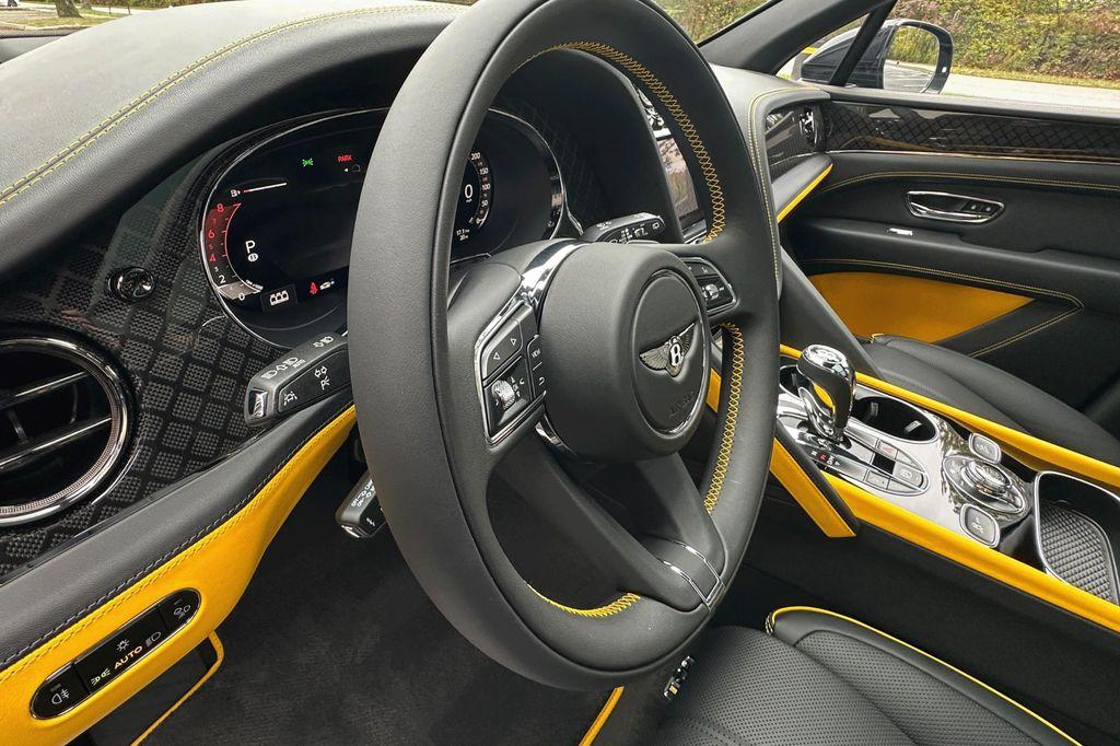 new 2025 Bentley Bentayga car, priced at $264,905