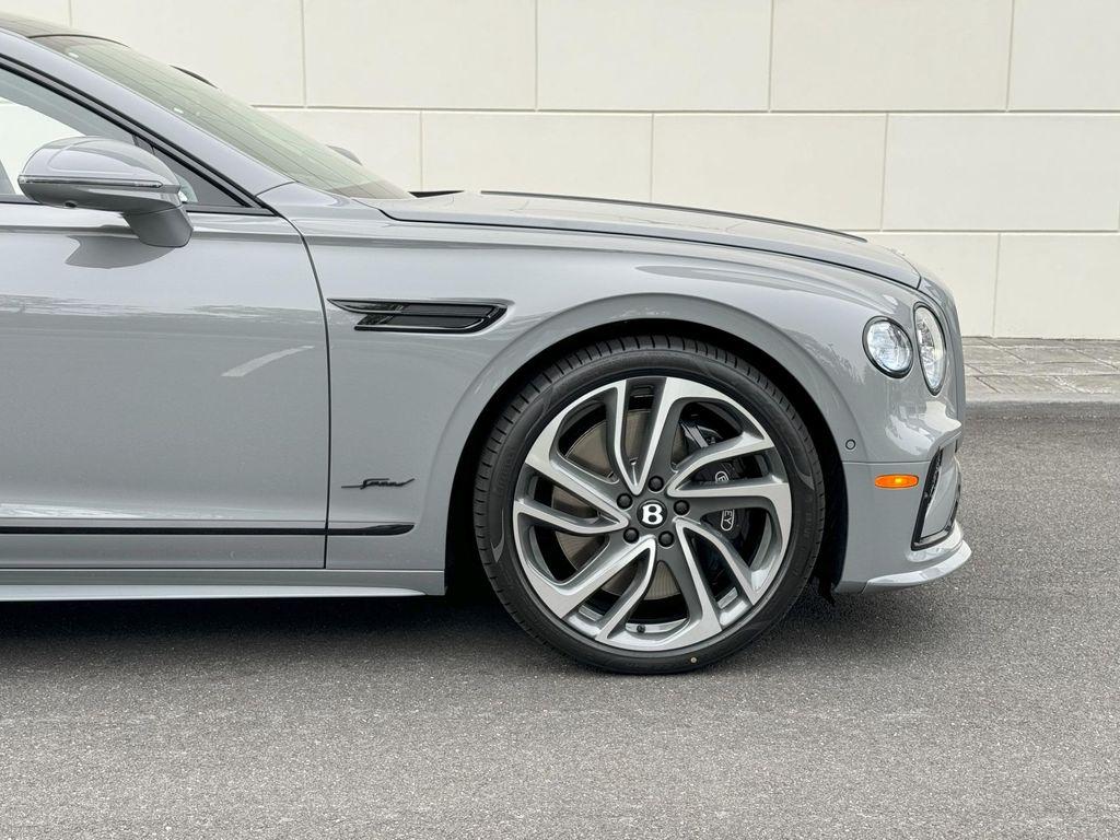 new 2025 Bentley Flying Spur car, priced at $325,525