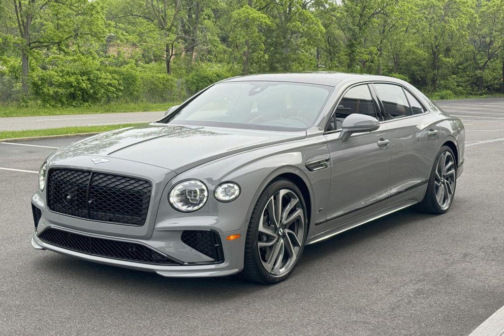 new 2025 Bentley Flying Spur car, priced at $325,525