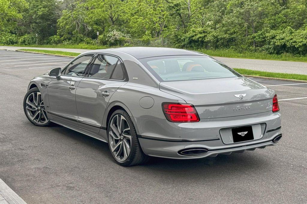 new 2025 Bentley Flying Spur car, priced at $325,525