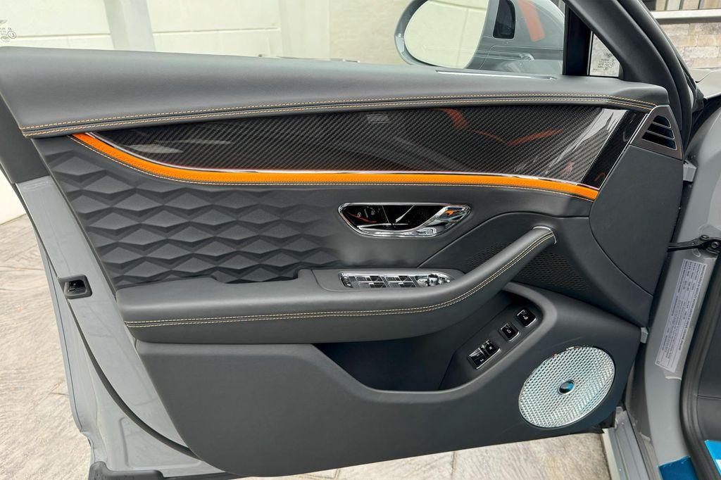 new 2025 Bentley Flying Spur car, priced at $325,525