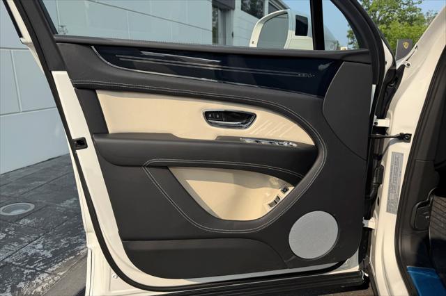 new 2025 Bentley Bentayga car, priced at $216,575