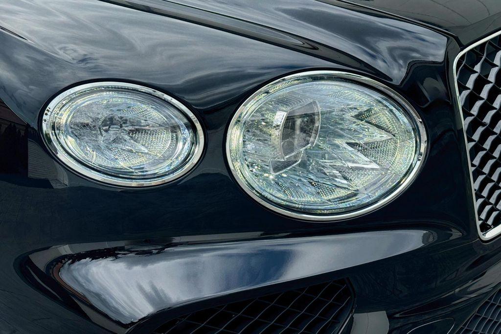 new 2025 Bentley Bentayga car, priced at $209,075