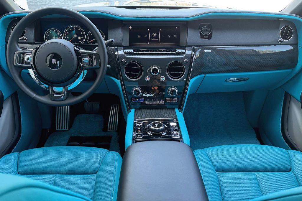 used 2022 Rolls-Royce Cullinan car