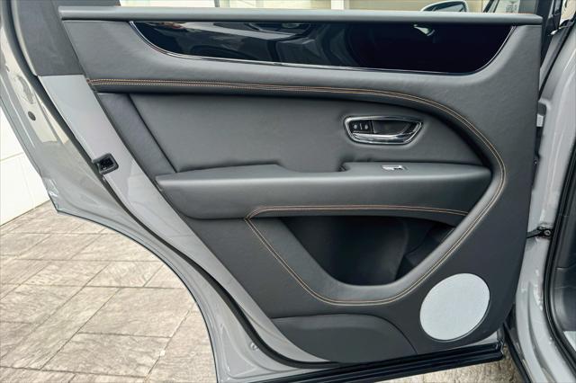 new 2025 Bentley Bentayga car, priced at $233,095