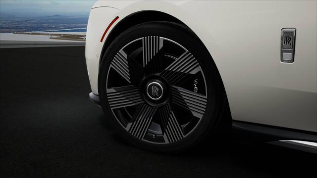 new 2025 Rolls-Royce Spectre car, priced at $438,000