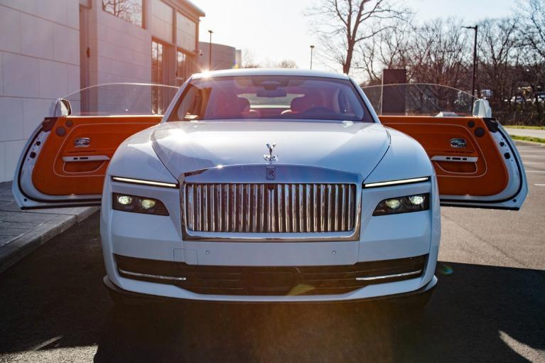 new 2024 Rolls-Royce Spectre car, priced at $451,425