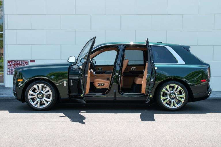 used 2024 Rolls-Royce Cullinan car, priced at $359,900