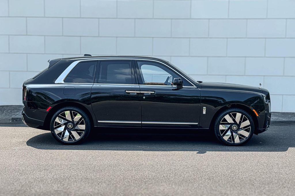 new 2025 Rolls-Royce Cullinan car, priced at $449,325