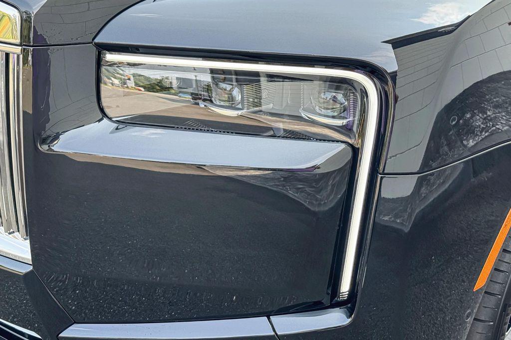 new 2025 Rolls-Royce Cullinan car, priced at $449,325