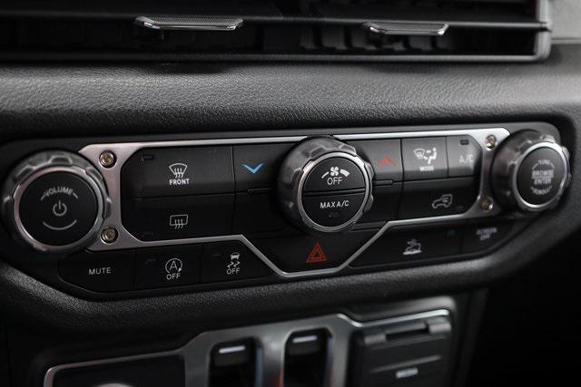 new 2025 Jeep Wrangler car, priced at $32,208