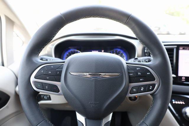 used 2023 Chrysler Pacifica car, priced at $22,800