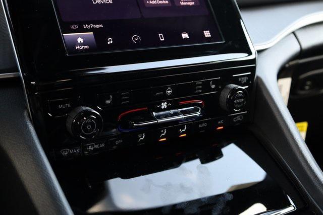 new 2025 Jeep Grand Cherokee car, priced at $34,600