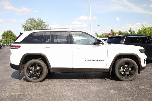new 2025 Jeep Grand Cherokee car, priced at $34,600