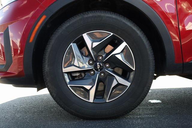 used 2022 Kia Sorento Hybrid car, priced at $19,847