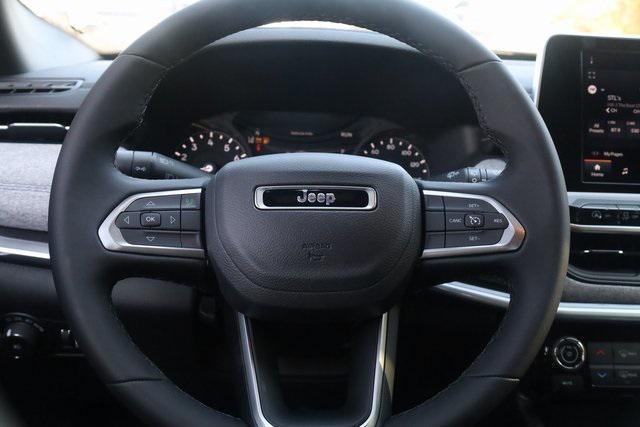 new 2025 Jeep Compass car, priced at $25,662