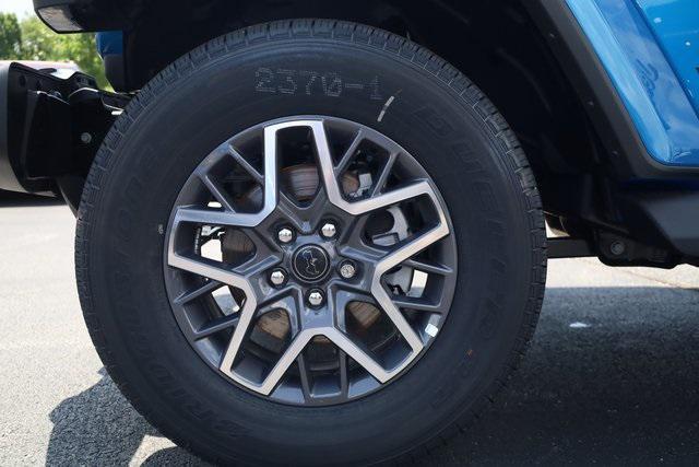 new 2025 Jeep Wrangler car, priced at $47,500