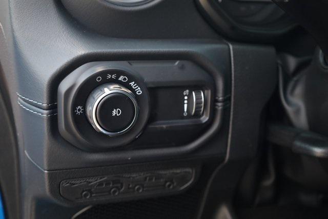 new 2025 Jeep Wrangler car, priced at $47,500