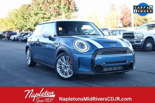 used 2022 MINI Hardtop car, priced at $22,700