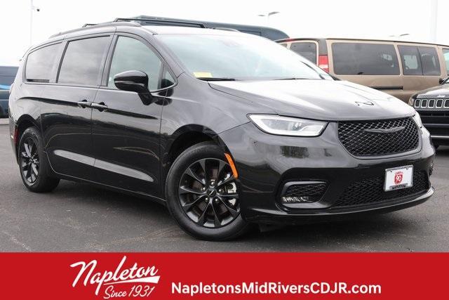 used 2021 Chrysler Pacifica car, priced at $20,950