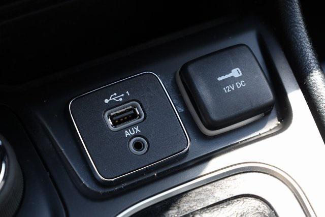 used 2023 Jeep Cherokee car, priced at $21,706