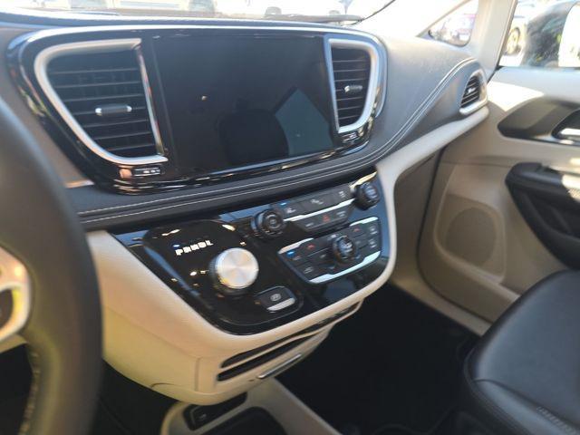 used 2024 Chrysler Pacifica Hybrid car, priced at $29,374