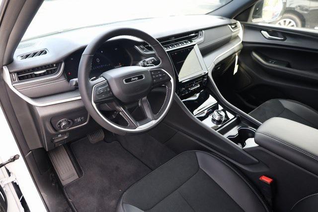 new 2025 Jeep Grand Cherokee L car, priced at $44,695