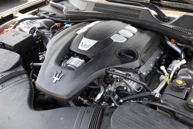 used 2022 Maserati Quattroporte car, priced at $38,994