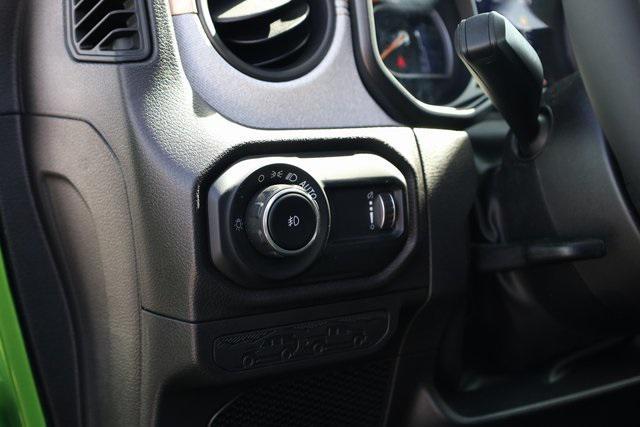 new 2025 Jeep Wrangler car, priced at $40,356