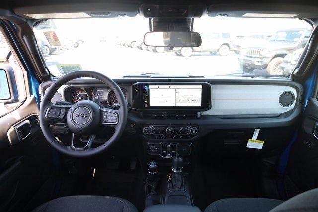 new 2025 Jeep Wrangler car, priced at $43,561
