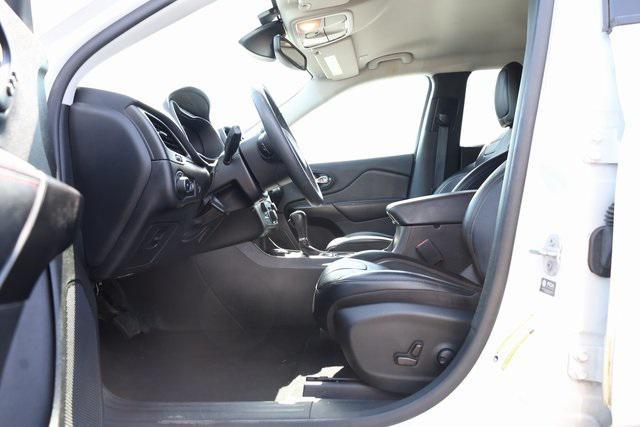 used 2022 Jeep Cherokee car, priced at $21,813